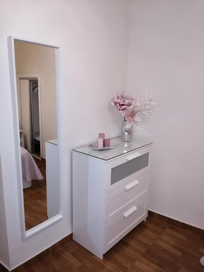 Apartamento Entrecaminos Setenil De Las Bodegas Exteriér fotografie