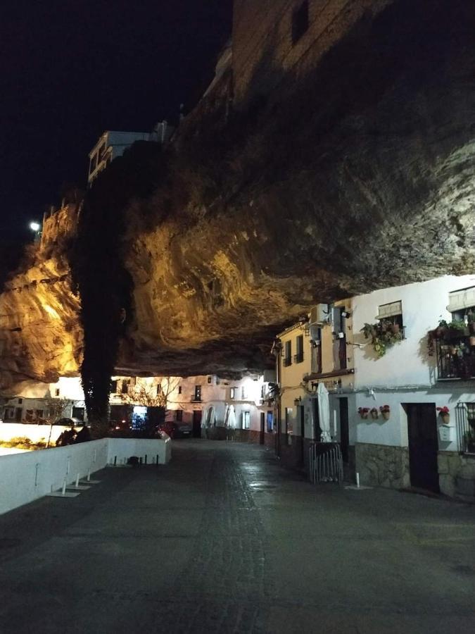 Apartamento Entrecaminos Setenil De Las Bodegas Exteriér fotografie